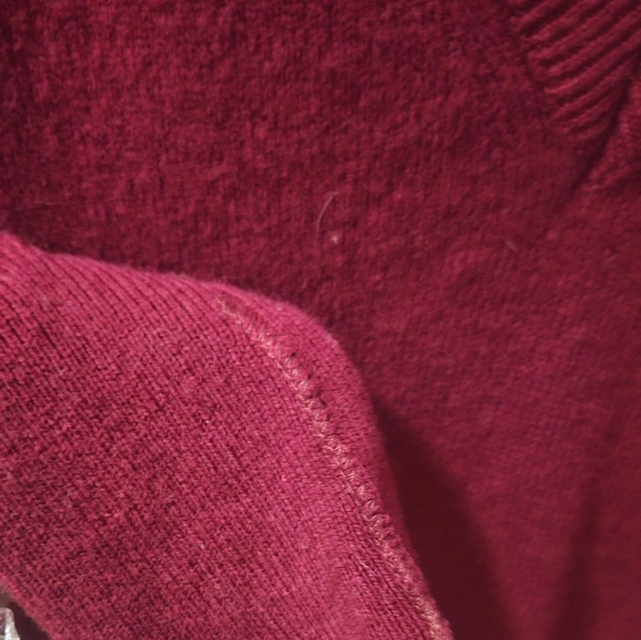 Size M Traditionalist Bloomingdales Medium Burgundy 100% lambswool - Picture 6 of 8